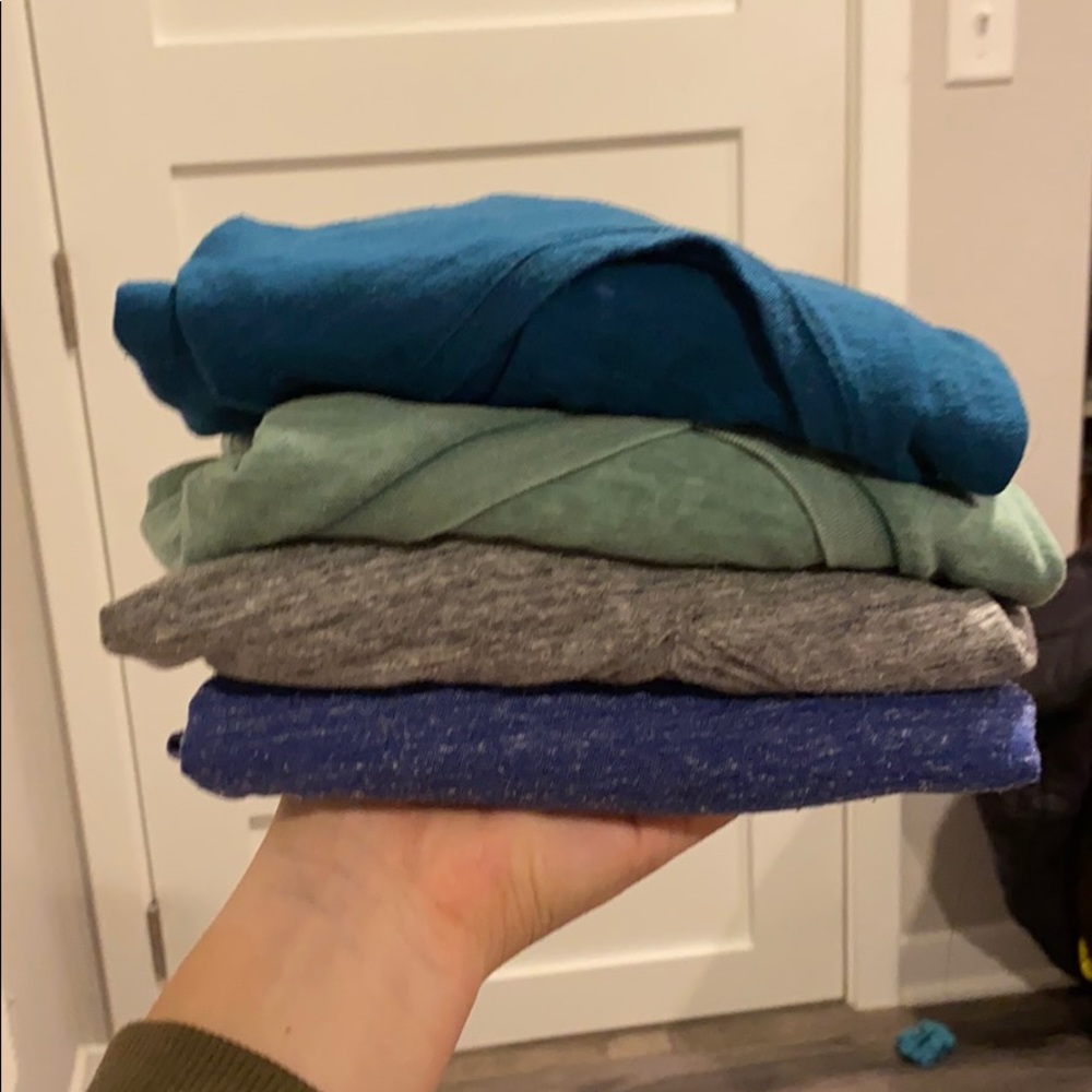 4-pack plain v-neck tee shirts